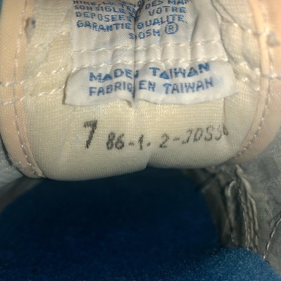 1986 Nike Sneaker - Picture 8 of 8